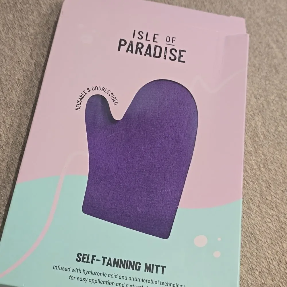 Isle of Paradise Vegan Self Tan Applicator Sunless Tanning Mitt